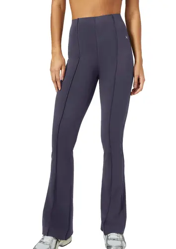 Calça Feminina Flare Hering Sc62