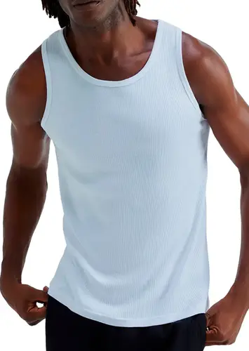 Kit com 3 Camisetas Regata Masculina Hering 015m