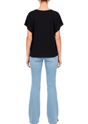 Look Blusa Feminina Malwee 1000134147 + Calça Feminina Small Flare Malwee 1000131472